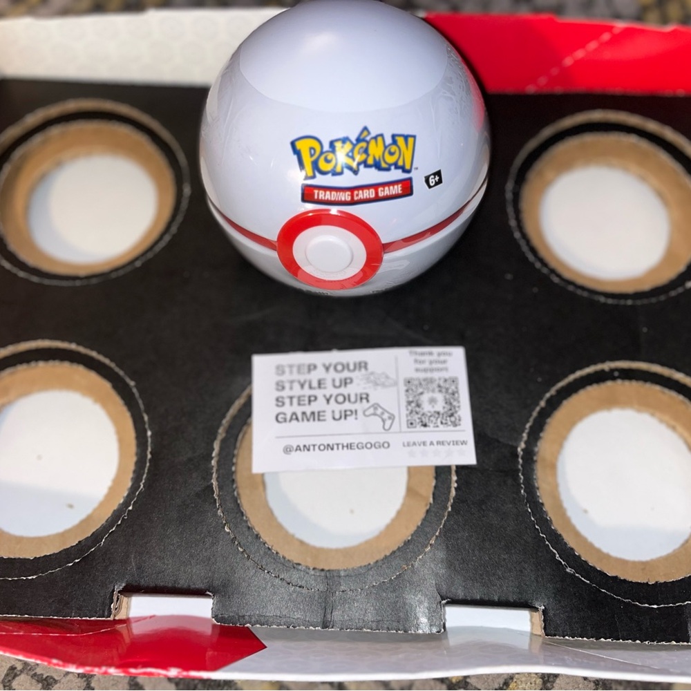 Pokeball tin E25 Premier pokeball 3 Pack Pokemon TCG